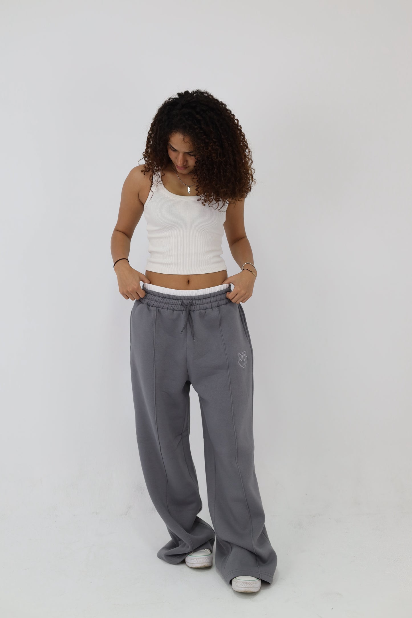Signature Embroidered Boxer Sweatpants In Grey