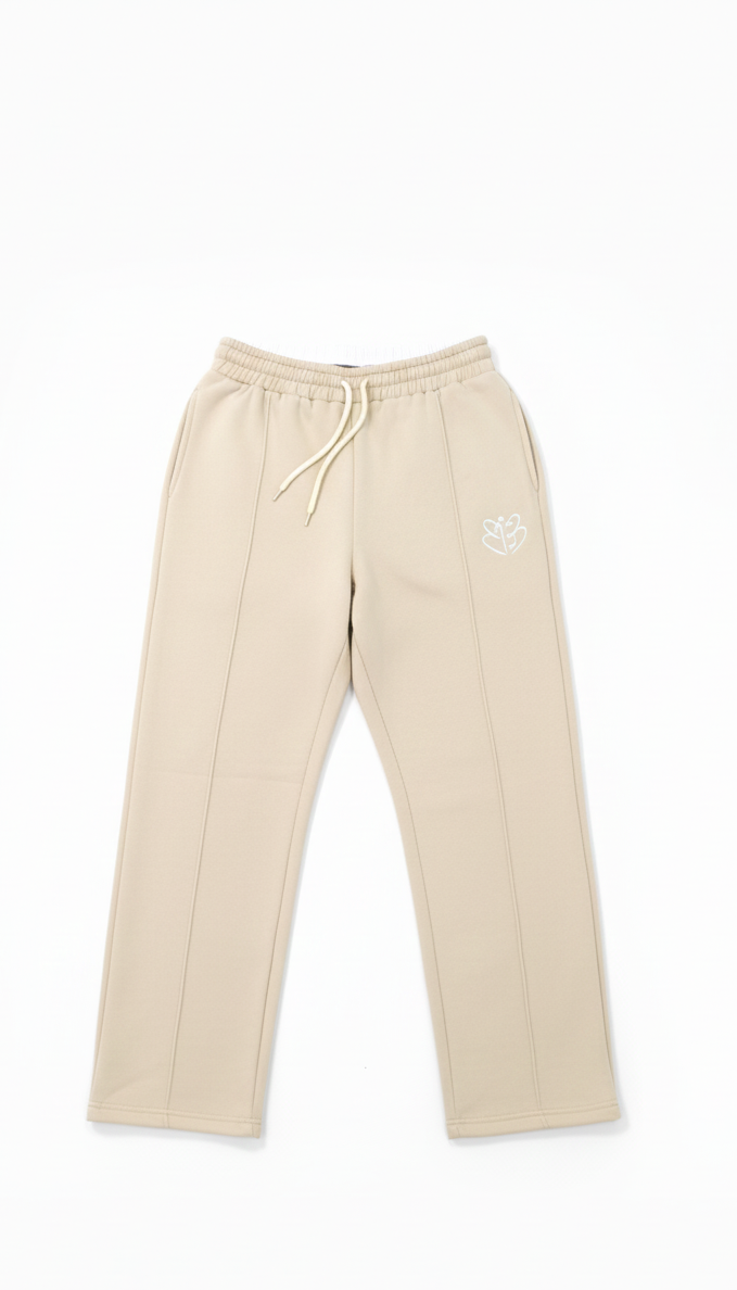 Signature Embroidered Boxer Sweatpants In Cream