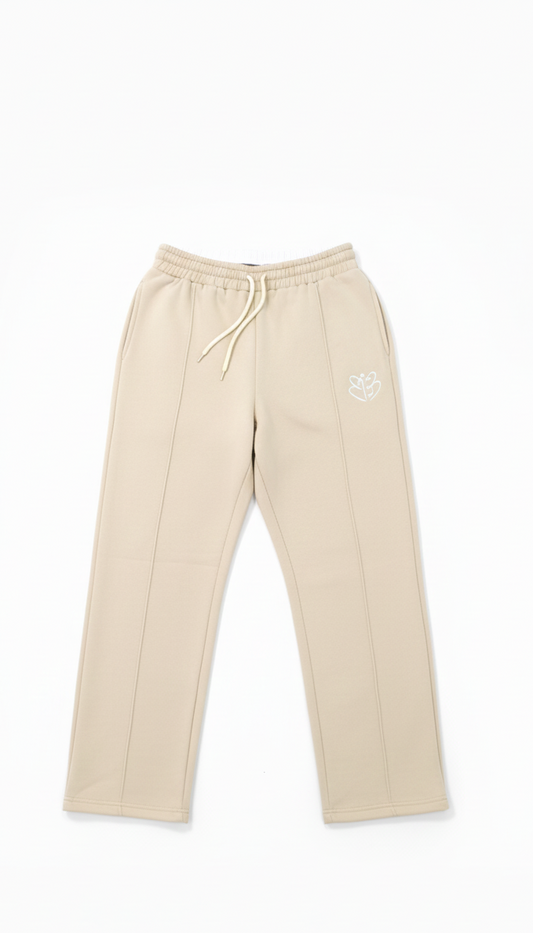 Signature Embroidered Boxer Sweatpants In Cream